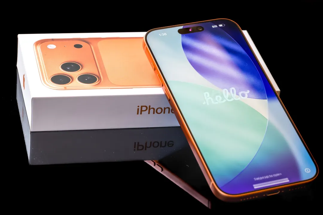 El mercado de dispositivos tecnológicos crece con fuerza en Argentina, pero Apple no optimiza sus iPhone de manera significativa.