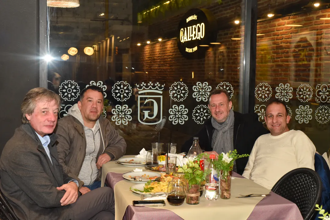 Alejandro Chapini , Valentin Guajardo, Alberto Brenot, Fabricio Marengo.