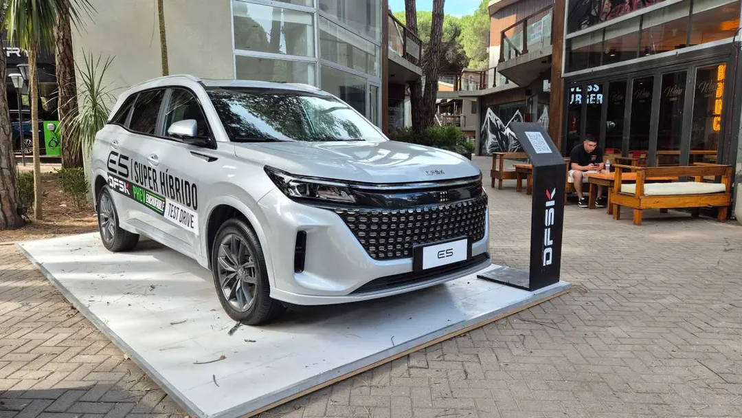 DFSK E5 SUV