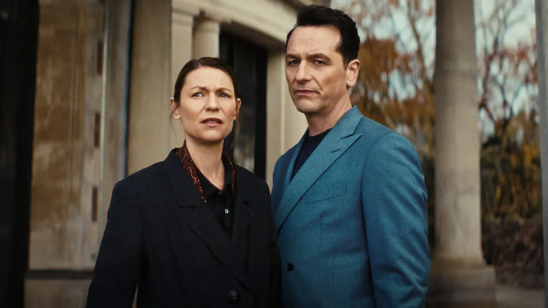 Claire Danes y Matthew Rhys protagonizan la nueva serie de Netflix. 