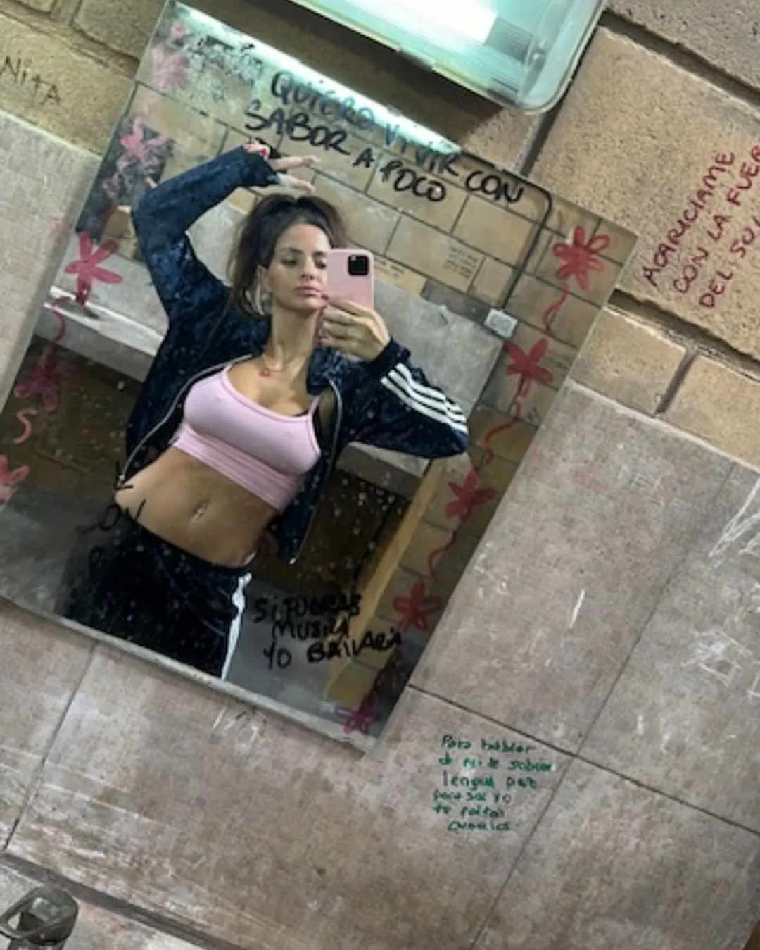 Mirá las fotos del look tumbero de La China Suárez que generó polémica ...