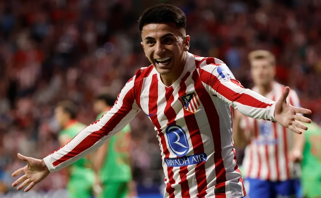 Thiago Almada vuelve al fútbol argentino para jugar en River.