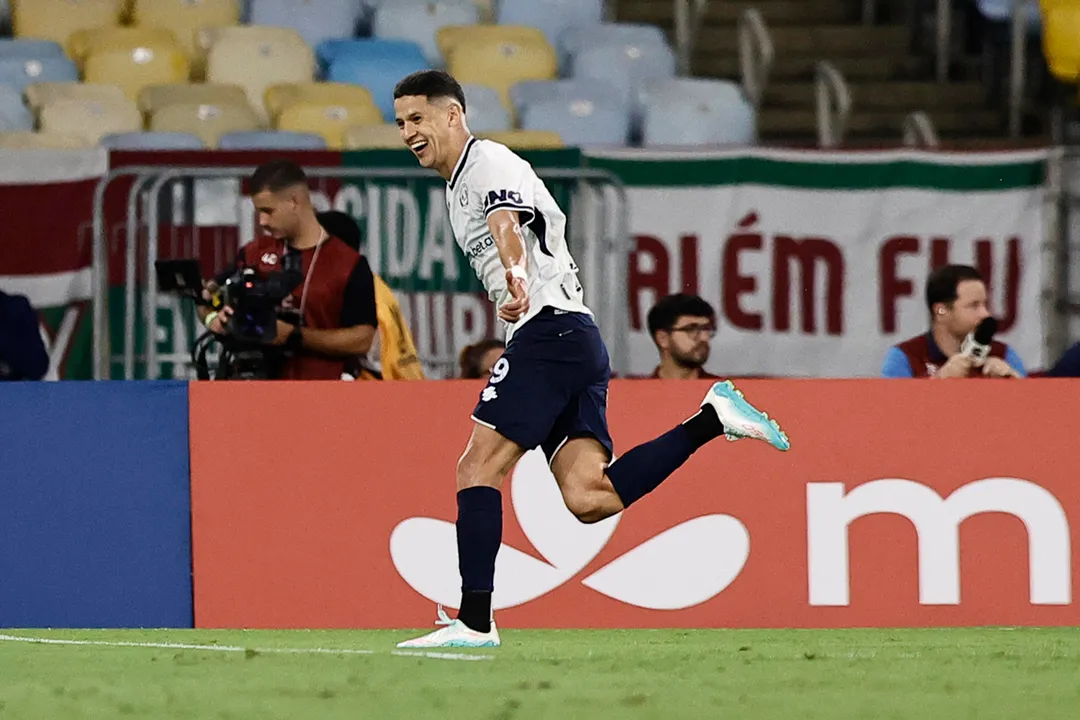 Alex Arce, el apuntado desde Brasil. 