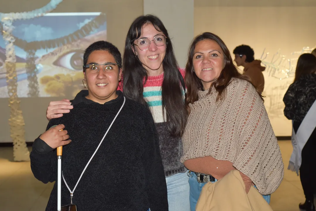 Cecilia Flores, Rocío Sánchez y Alejandra Flores.
