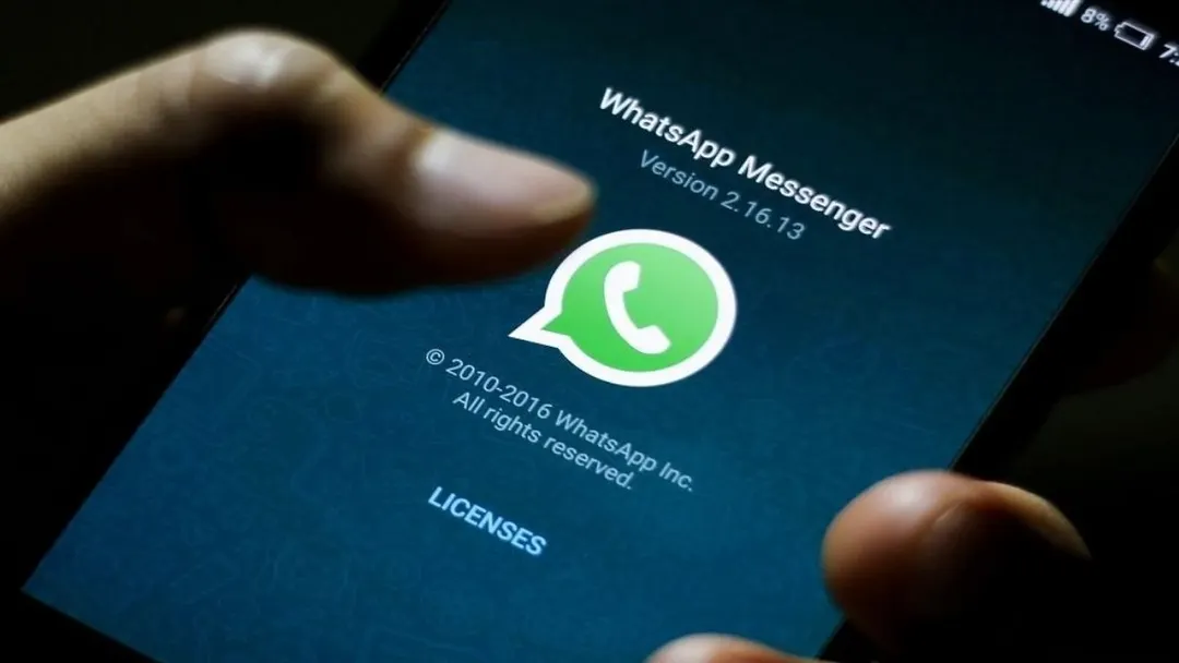 Se advierte que WhatsApp tiene un recurso de cuidado. Fuente: Efe