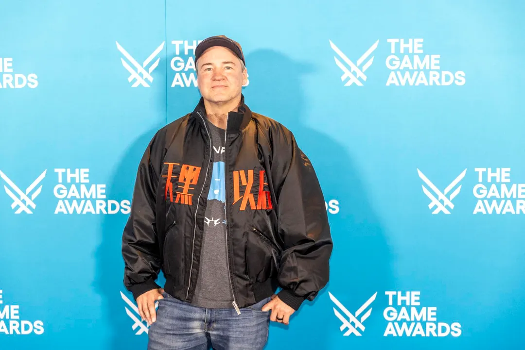 Vince Zampella fue cofundador y director de estudio de Infinity Ward, director de Respawn Entertainment y director ejecutivo de Ripple Effect Studios.