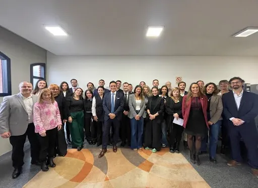 La Escuela de Negocios de la UA, lanzo el programa de prevención de lavado de activos.