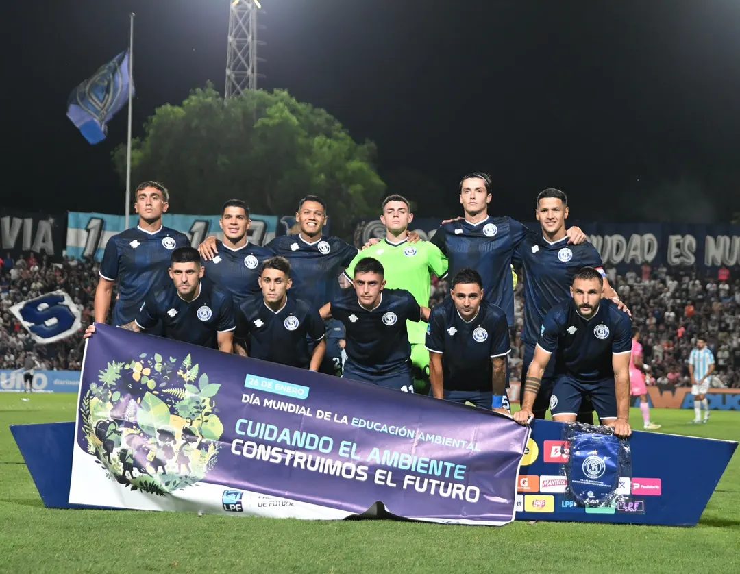 Respecto del debut frente al Decano, Independiente tendrá una modificación obligada: Fabrizio Sartori ingresará por Álex Arce, quien sufrió una fractura de clavícula y estará dos meses afuera. 