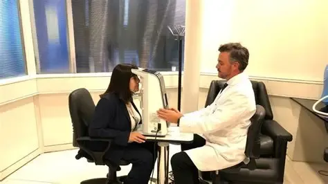 La cirugía refractiva solía indicarse en pacientes de entre 30 y 40 años.