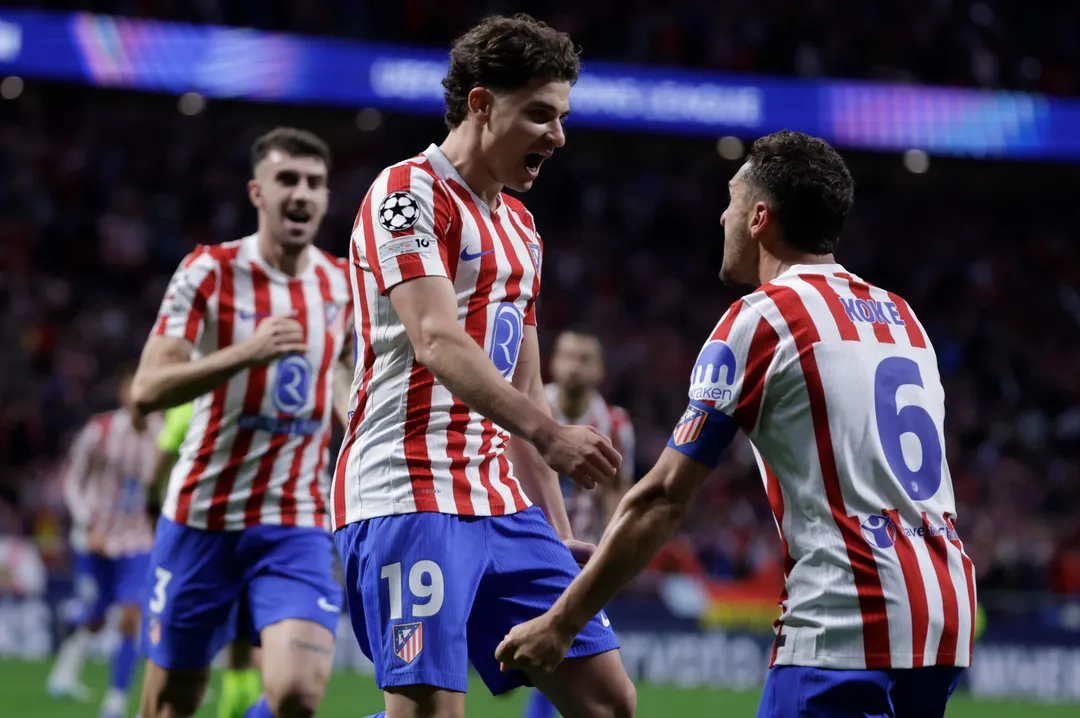 El rendimiento de Julián Álvarez en Europa lo posiciona como uno de los delanteros más codiciados del mercado.