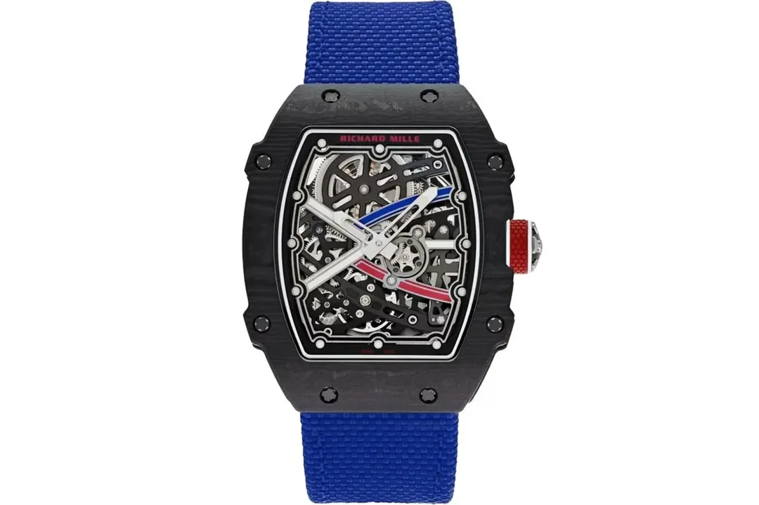 Richard Mille RM 67-02: pieza extraplana de ultra lujo con solo 32 gramos de peso.