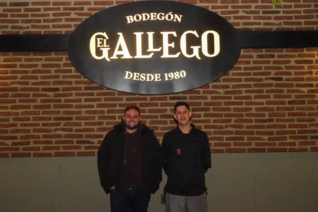 El encargado Mariano Alba y el Chef Benjamín de La Prida.