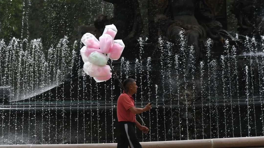 El calor seguirá presente en Mendoza durante el arranque del fin de semana.