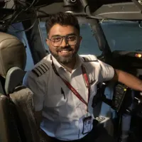 Netanyahu llamó “héroe” al piloto apuñalado que salvó a 174 personas en pleno vuelo