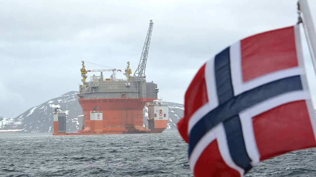 Noruega entendió temprano que la renta petrolera podía convertirse en una ventaja o en una trampa.