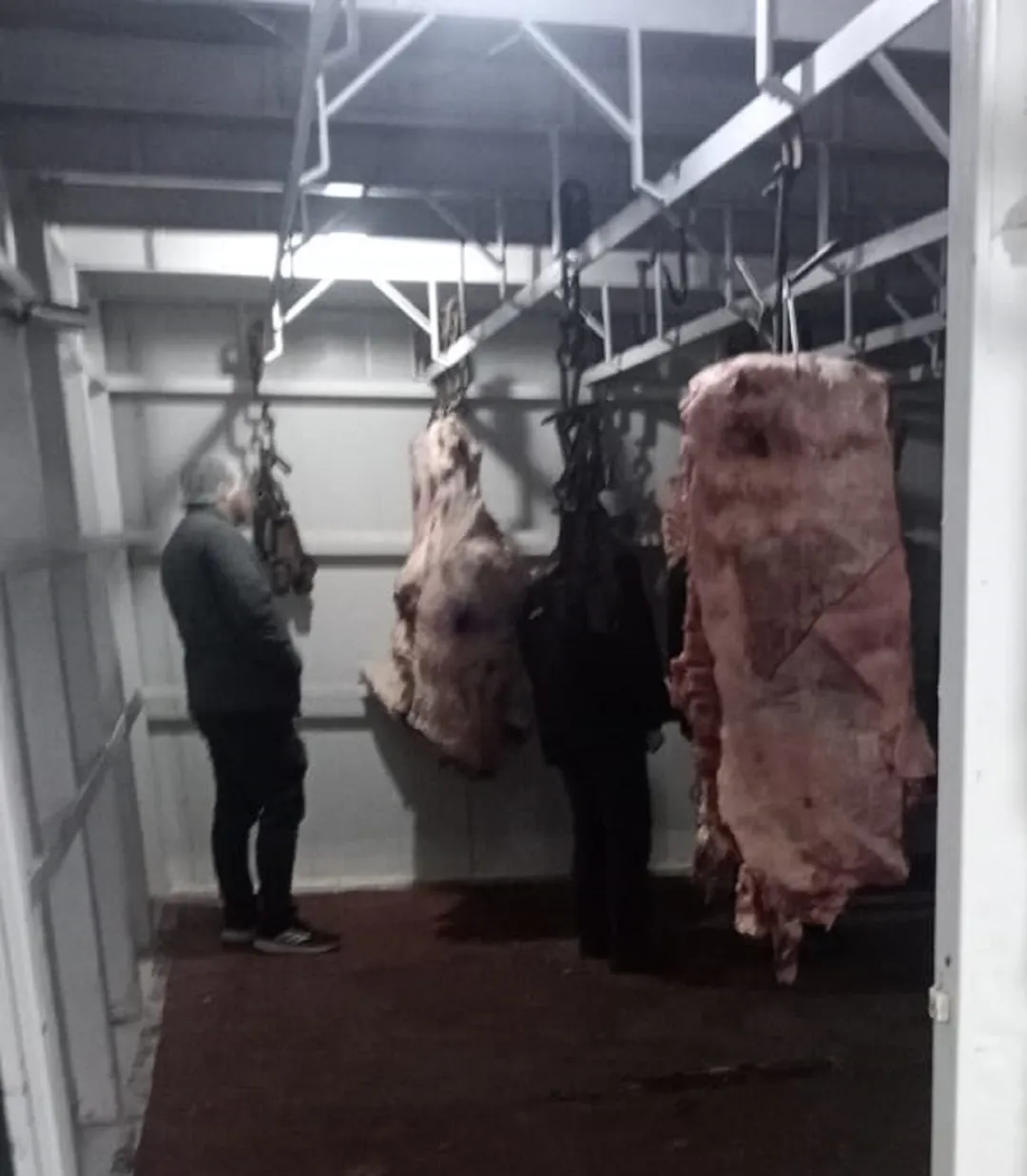 La carne estaba sin rotulación y no contaba con certificado de origen 