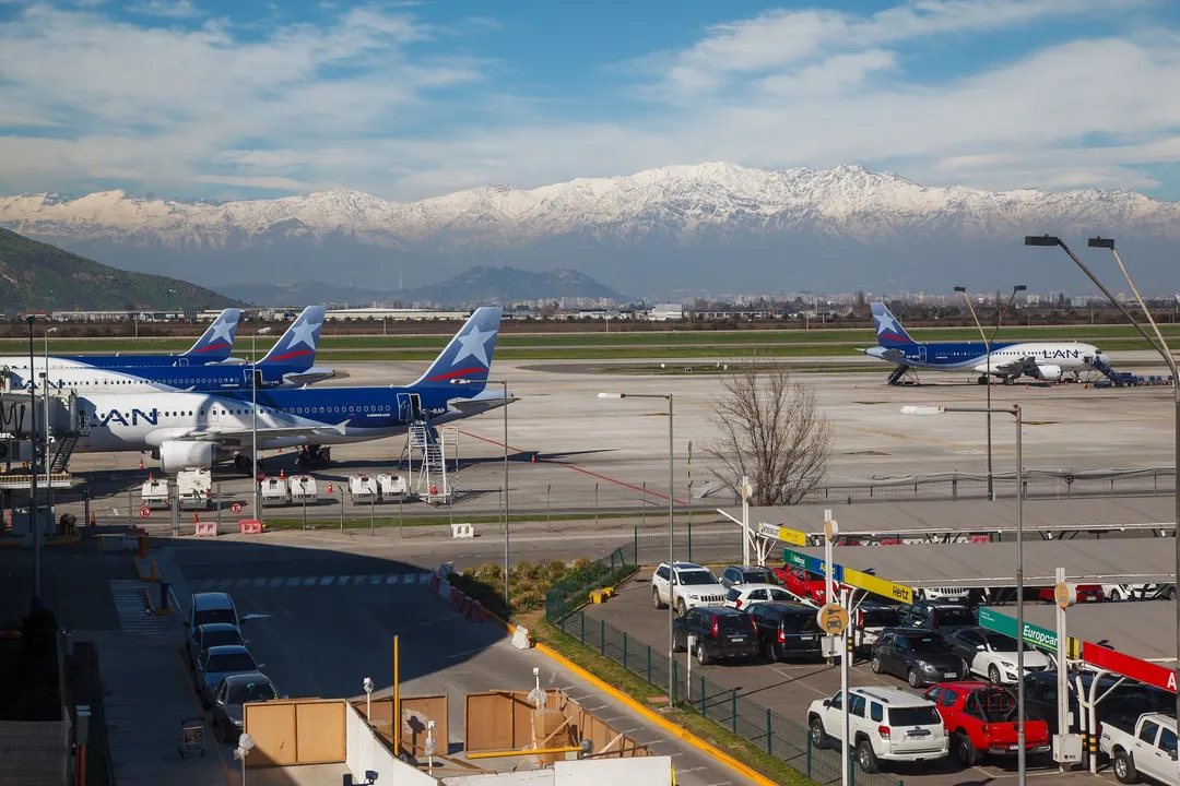 No hubo accidentes, pero el avión de Aerolíneas Argentinas quedó fuera de servicio.