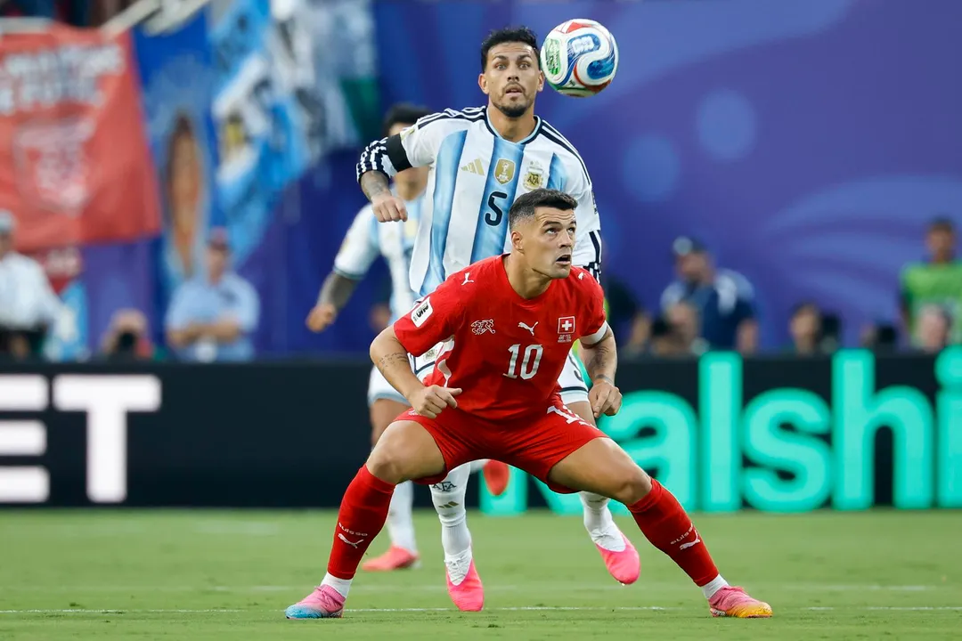 La posición de Leandro Paredes, cerca de Granit Xhaka (el cerebro de Suiza), una de las claves de Argentina en el partido. 