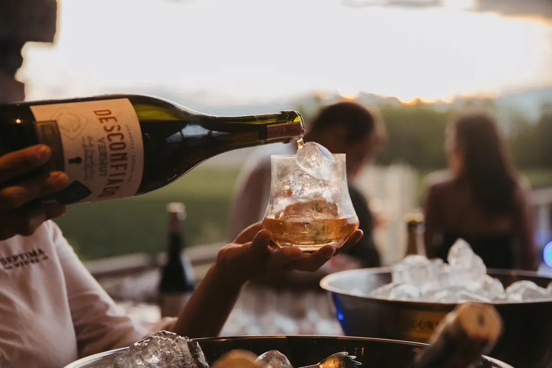 Bodega Séptima celebra sus 25 años con un Gran Atardecer, donde el vino, la gastronomía y la música se encuentran frente a la Cordillera de los Andes.
