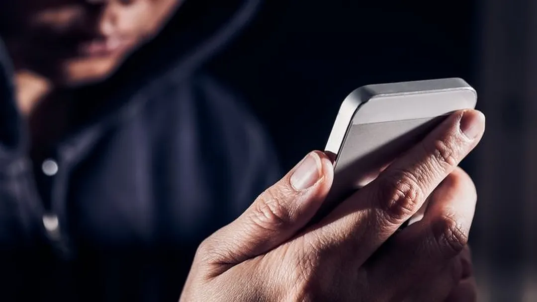 Dormir con celular Foto: GETTY IMAGES