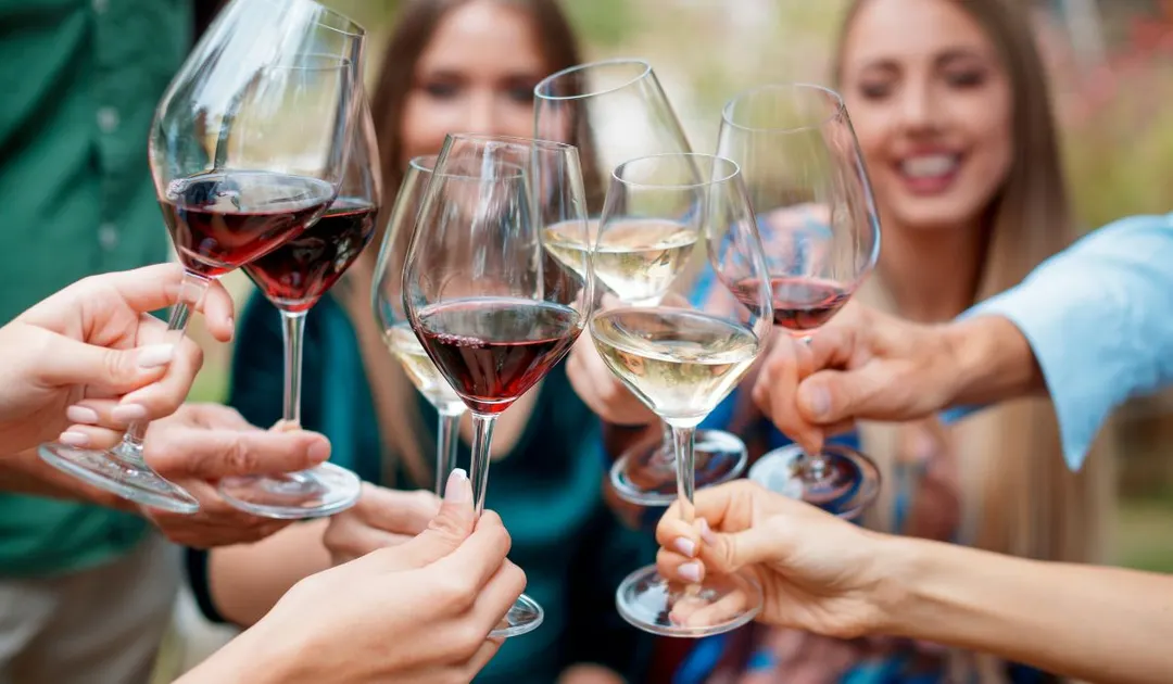 El mercado prioriza cada vez más los vinos blancos, los ejemplares jóvenes, de menor graduación alcohólica.